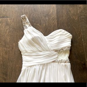 White prom/evening gown